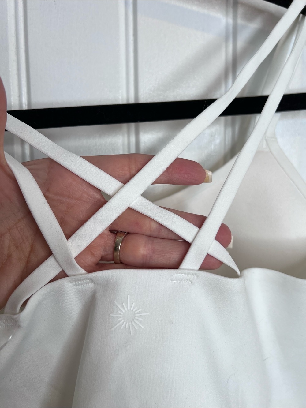 Offline by Aerie White Strappy Crisscross Back Bralette. Size Large. NWT. - Picture 7 of 12